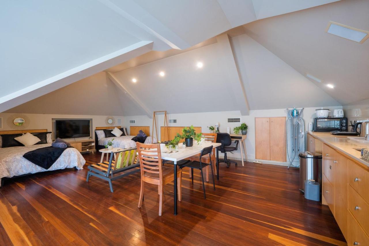 سيدني Quiet Private Studio In Strathfield With Kitchenette And Private Bathroom 3Min To Station Sleeps 6 المظهر الخارجي الصورة